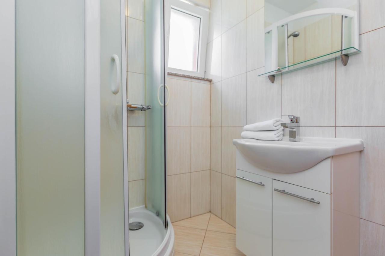 Blue Chill Apartments Duce Bagian luar foto