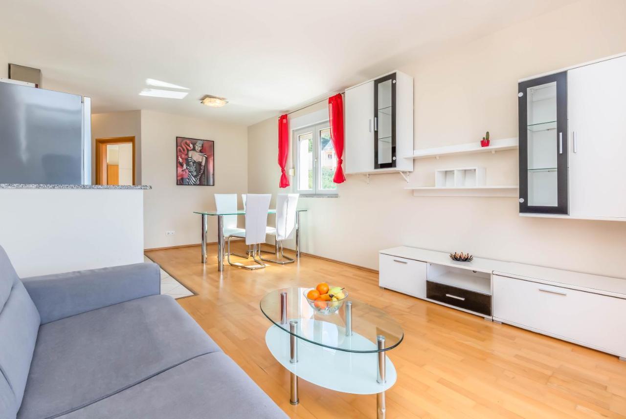 Blue Chill Apartments Duce Bagian luar foto